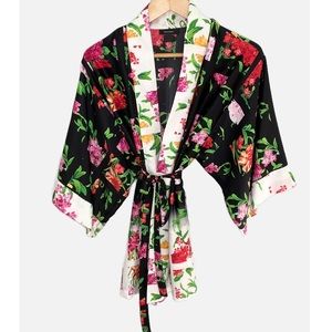 SOLD Natori Satin Kimono Robe | Mid length | Floral Design| S